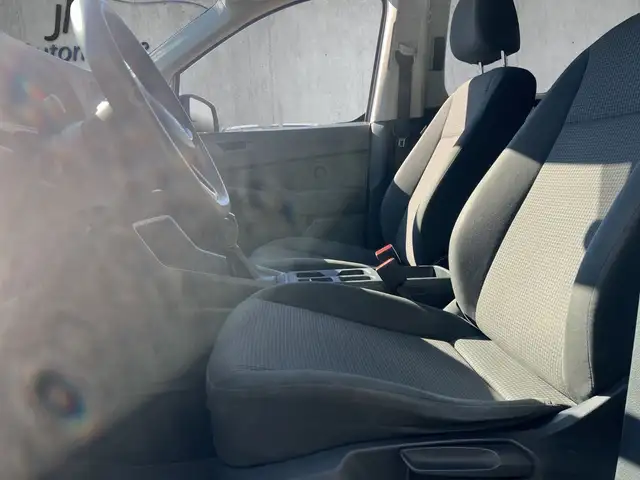 Volkswagen Caddy view 7