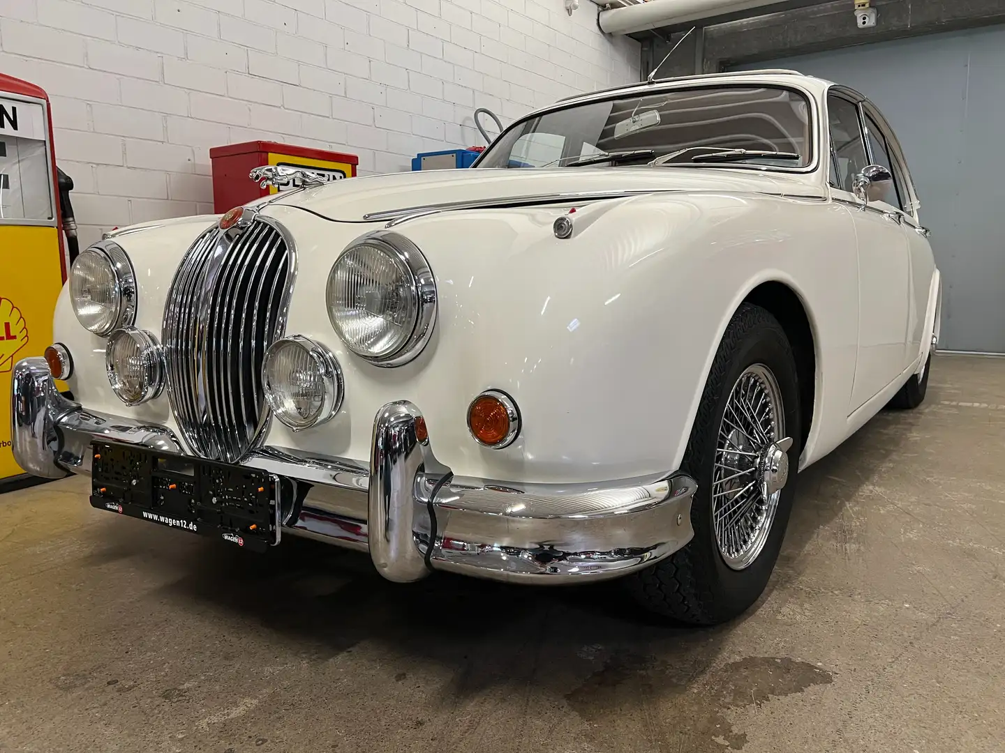 Jaguar MK II 3.4 LHD Blanc - 2