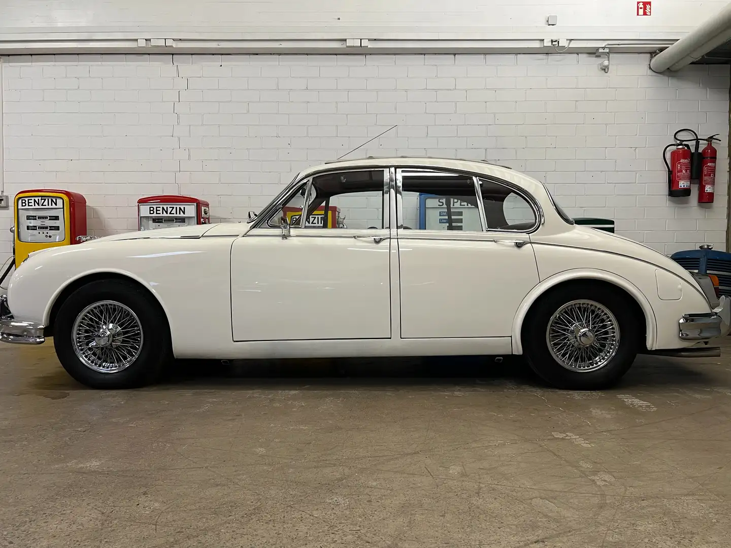 Jaguar MK II 3.4 LHD Blanc - 1