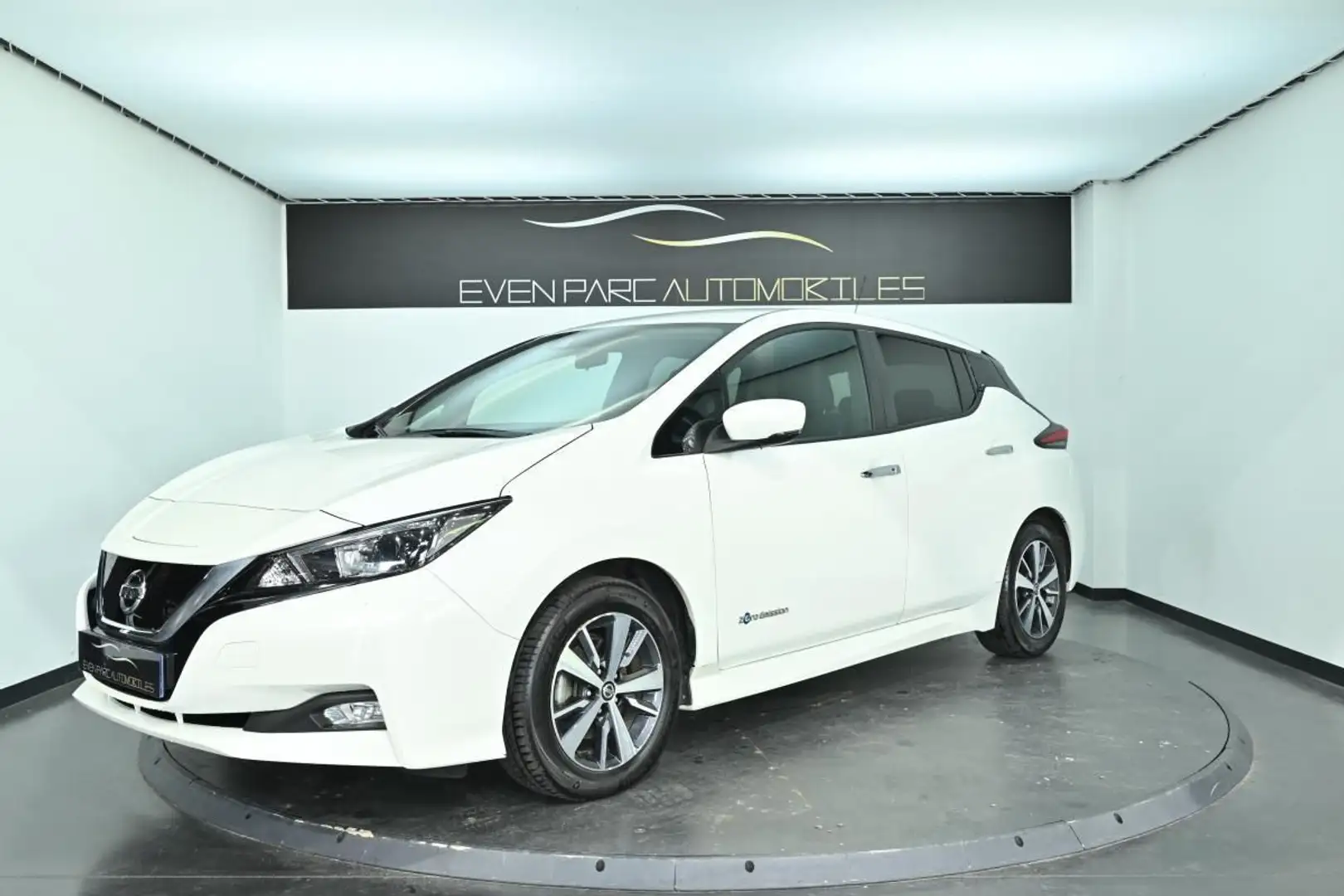 Nissan Leaf Electrique 40kWh Business Blanc - 1