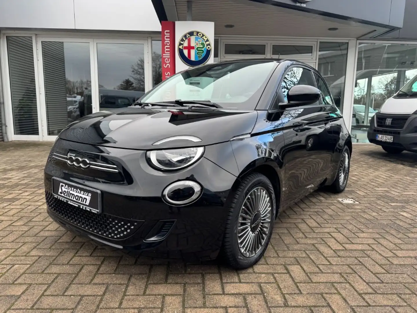 Fiat 500 500e Icon Schwarz - 1
