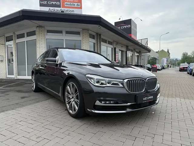 BMW 750 Baureihe 7 Lim 750 d xDrive Carbon,Key, AHK schw