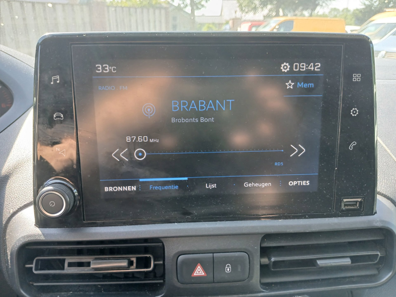 Peugeot Partner 1.6 BlueHDI Premium Long — photo 12