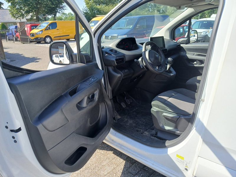 Peugeot Partner 1.6 BlueHDI Premium Long — photo 8