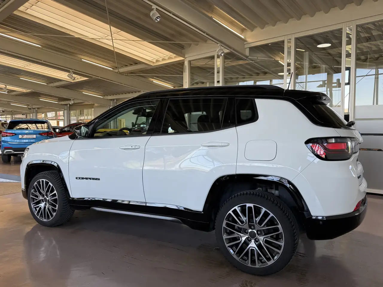 Jeep Compass Summit Plug-In Hybrid 4xe Pano 360° ACC 5