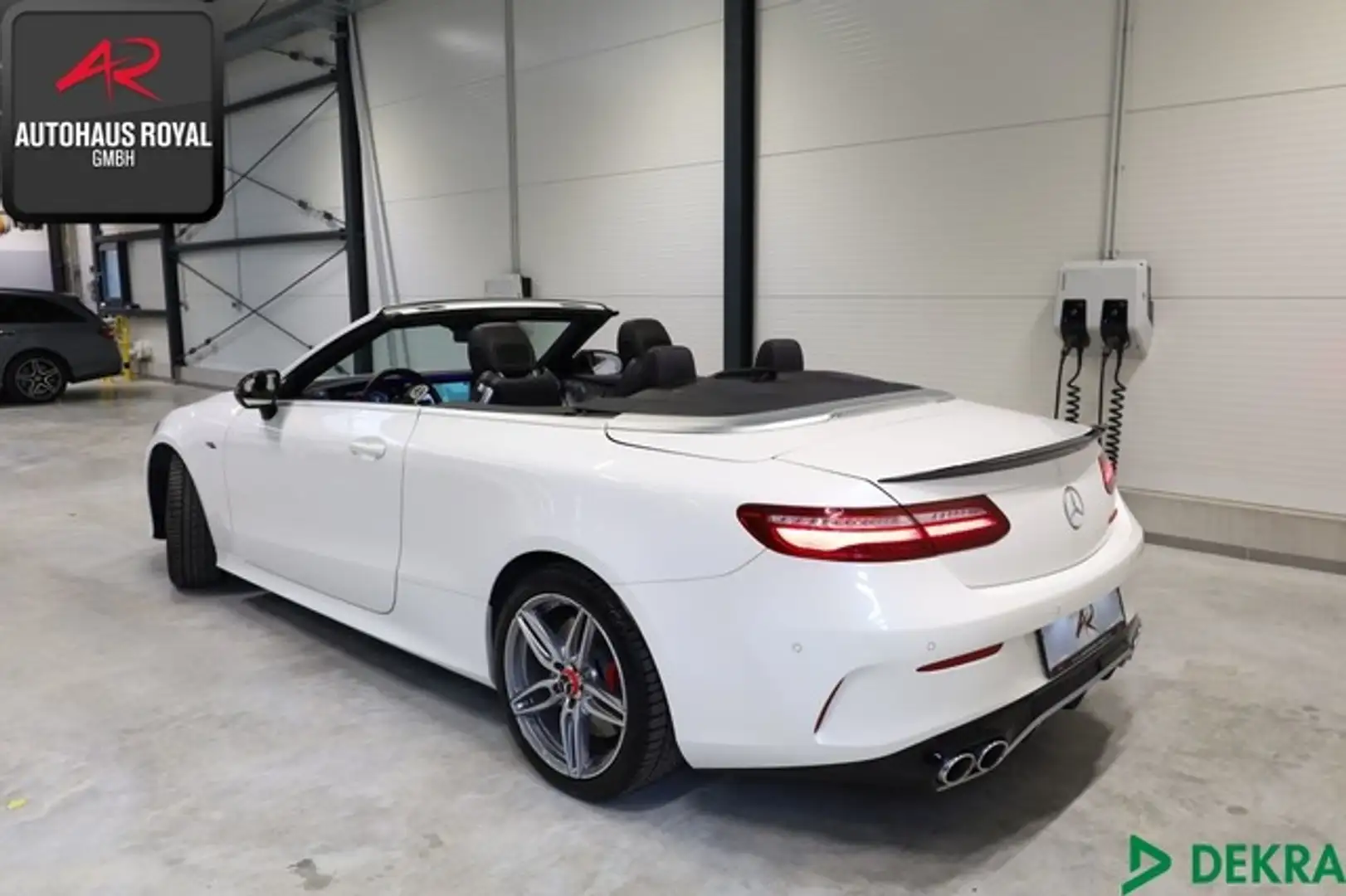Mercedes-Benz E 53 AMG Cabrio 4M DESIGNO WIDE,SITZKLIMA,DISTRO Bílá - 2