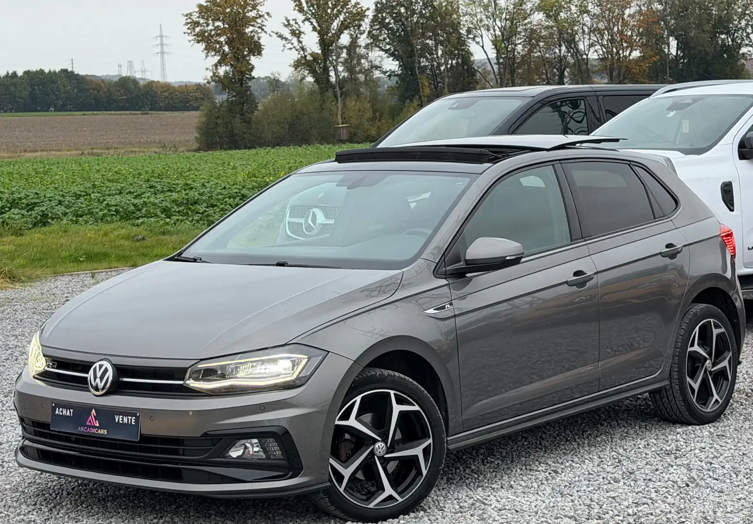 Volkswagen Polo 1.6 TDI - FULL R LINE - TOIT PANO - Son Beats Grijs - 1