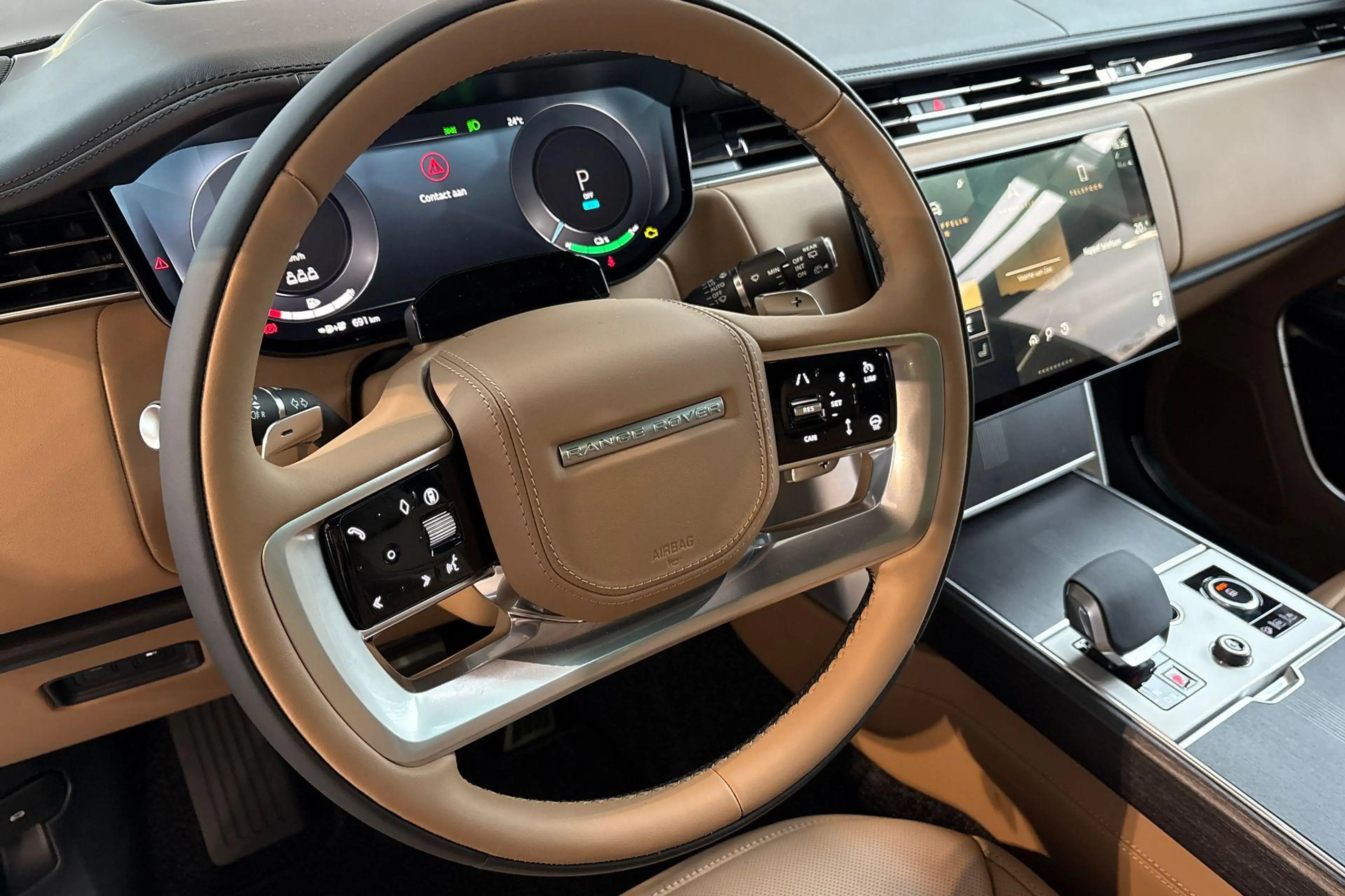 Land Rover Range Rover P460e Westminster Edition | PREMIUM PACK | TOW PAC — photo 16