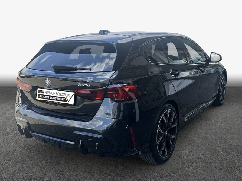 BMW 120 d Aut. — photo 2