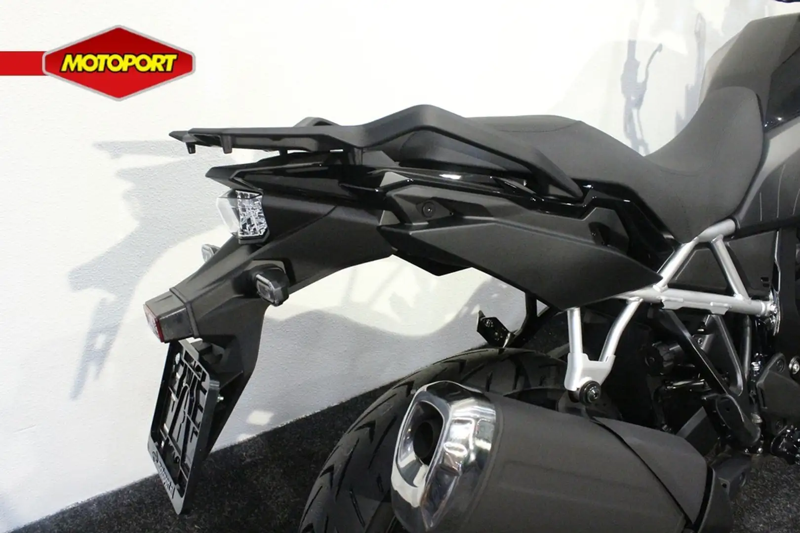 Suzuki V-Strom 800 Zwart - 2