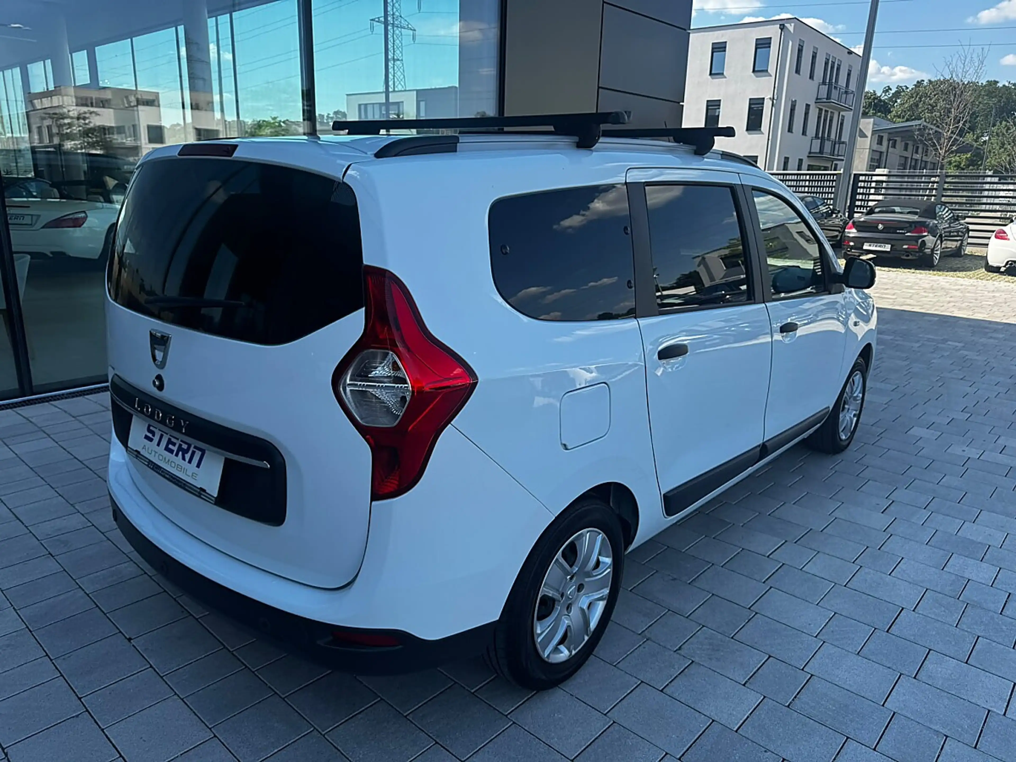 Dacia Lodgy 1.5 BLUE dCi 95 Comfort (EURO 6d) — photo 3