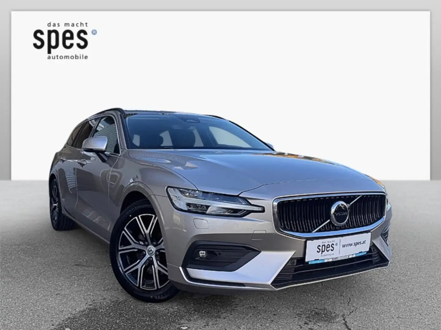 Volvo V60 B4 Core Silber - 1