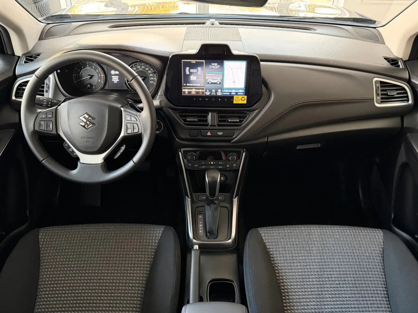 Suzuki S-CROSS 1.4 Automatik | Kamera | LED Сірий - 2