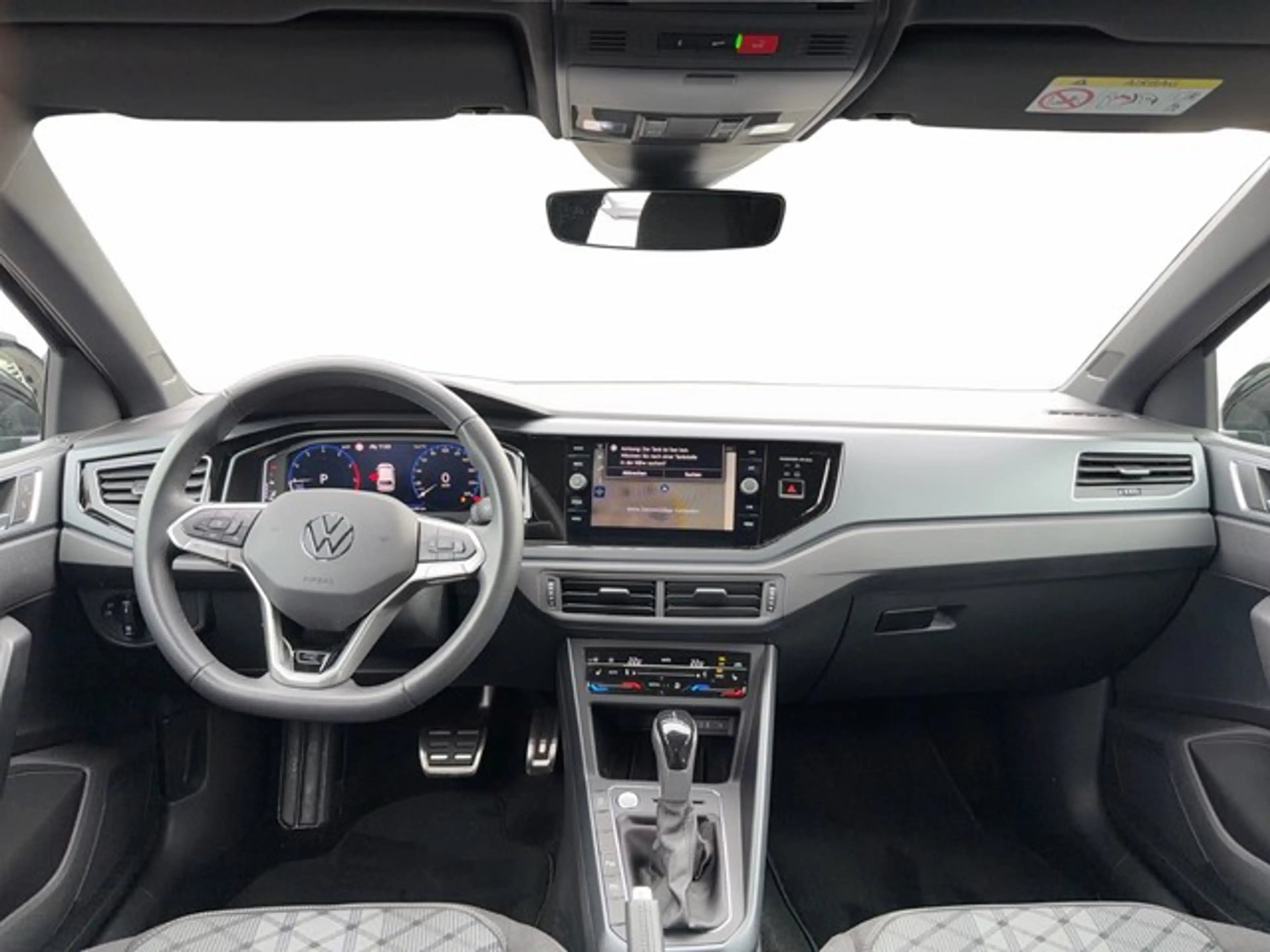 Volkswagen Polo 1.0 TSI DSG R-Line — photo 10