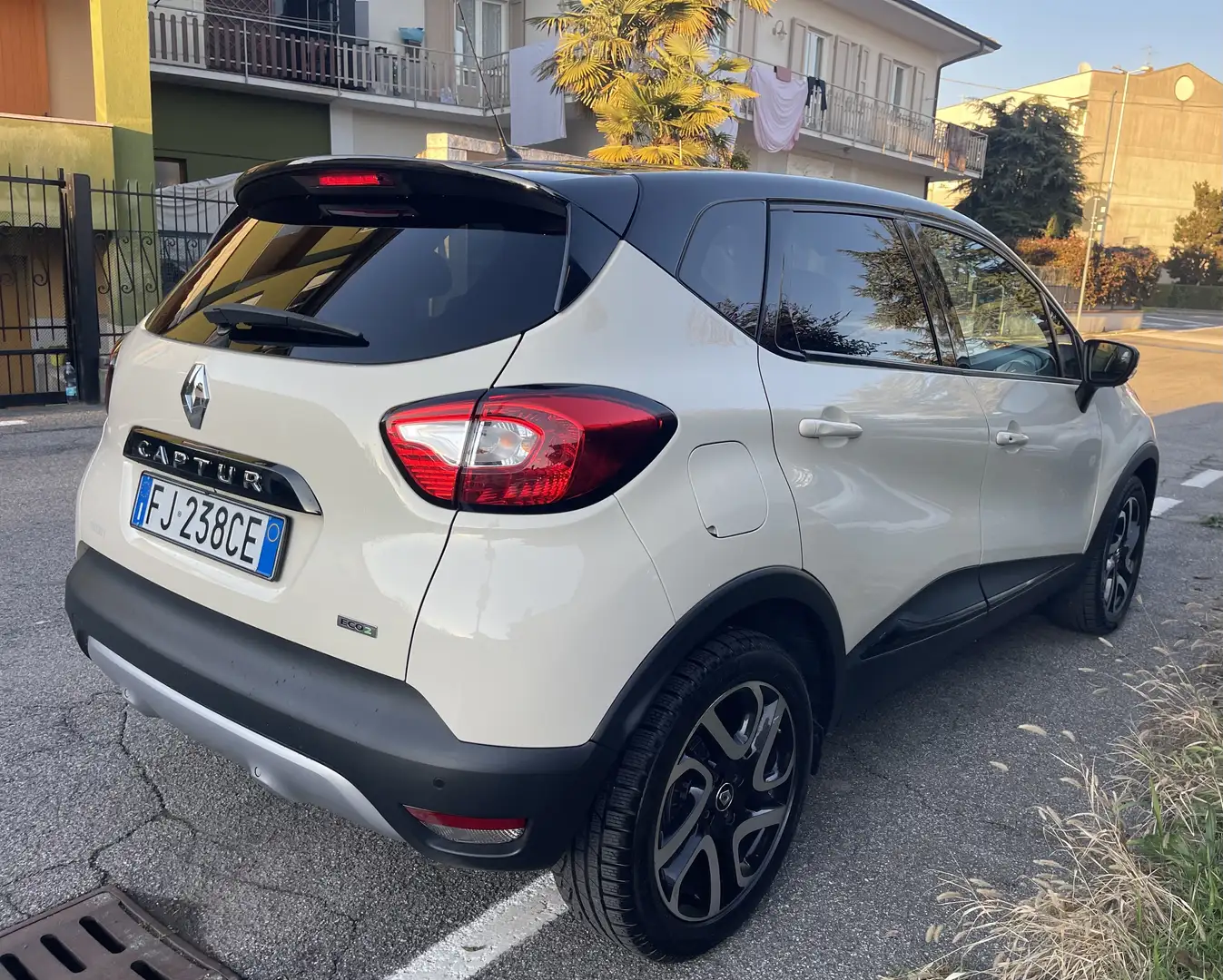 Renault Captur Captur I 1.5 dci (Intens energy r-link) 90cv E6 Beige - 2