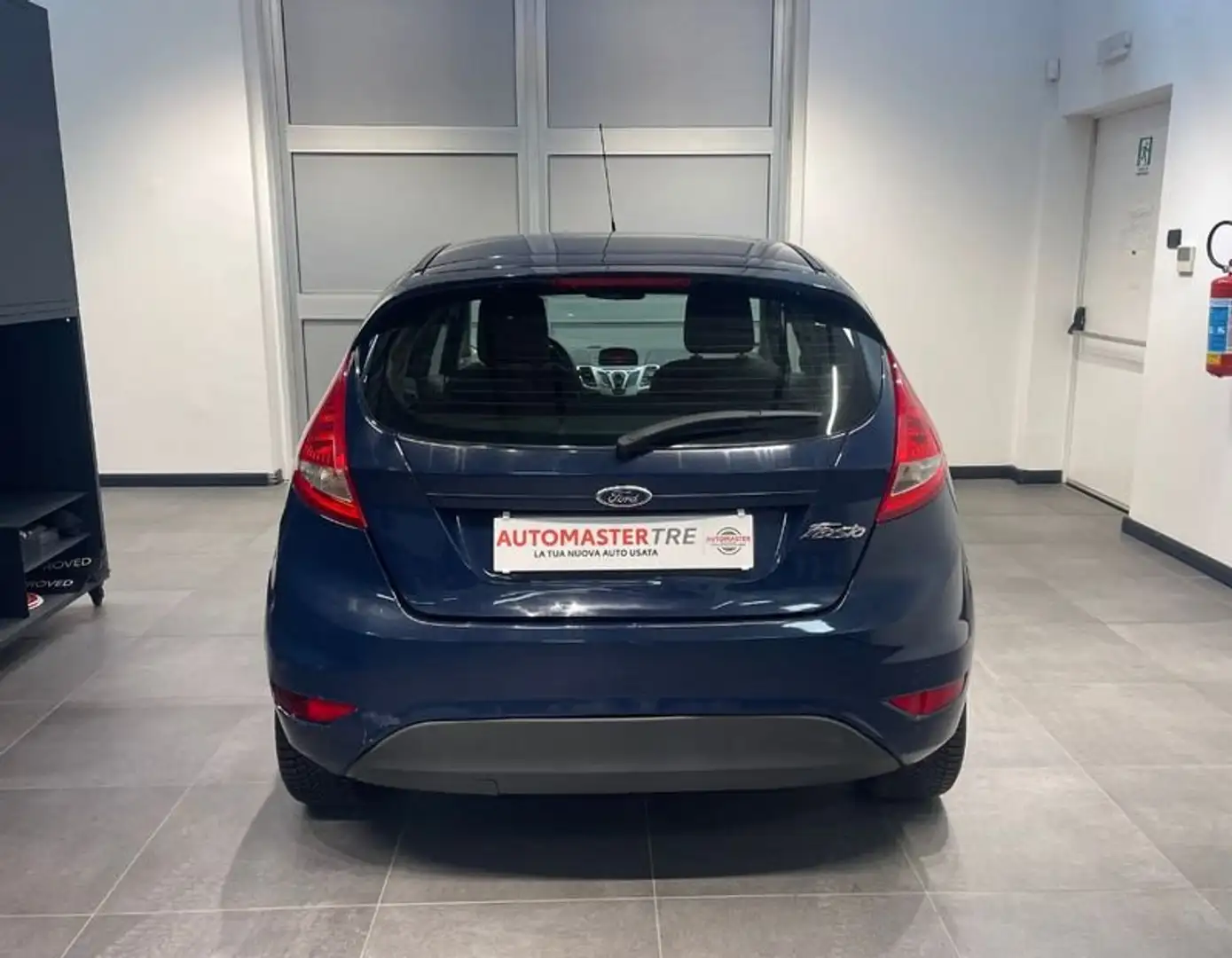 Ford Fiesta Fiesta 1.2 82 CV 5p. Titanium Bleu - 2