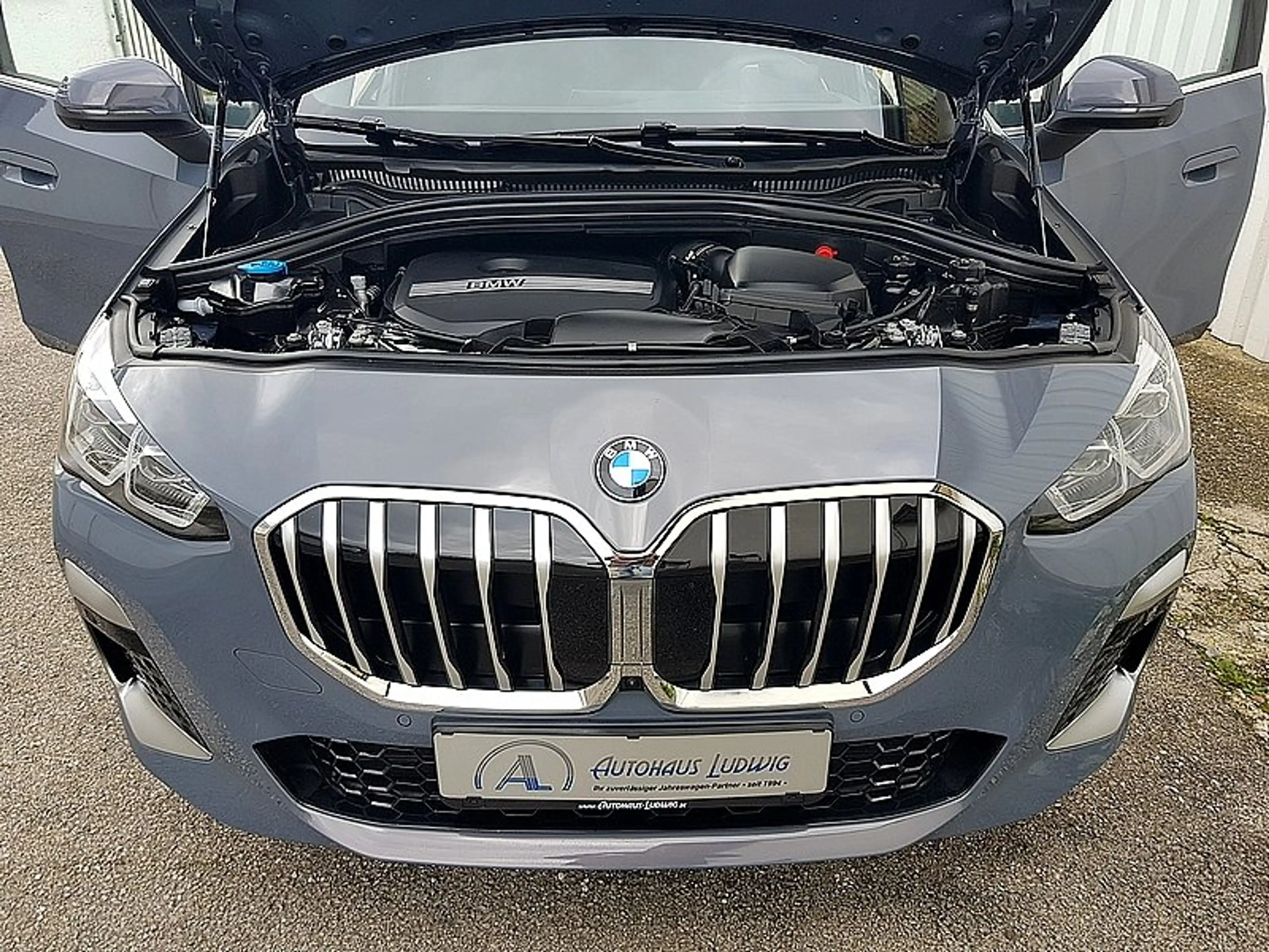 BMW 223 i xDrive ActiveTour*M-Sport*HUD*DrivgPlus*AHK*Pano — photo 11