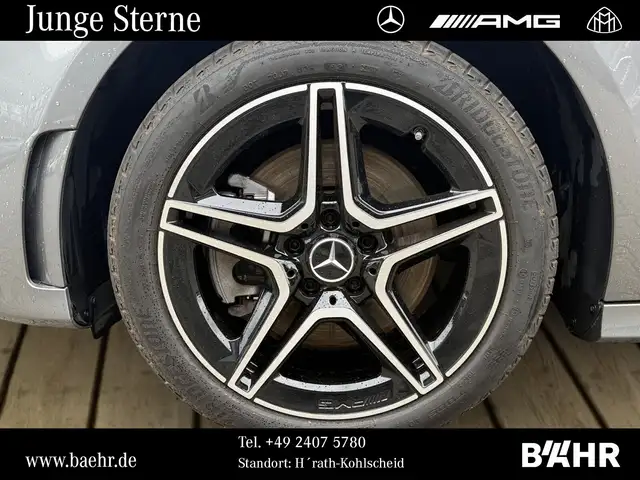 Mercedes-Benz 250 view 6