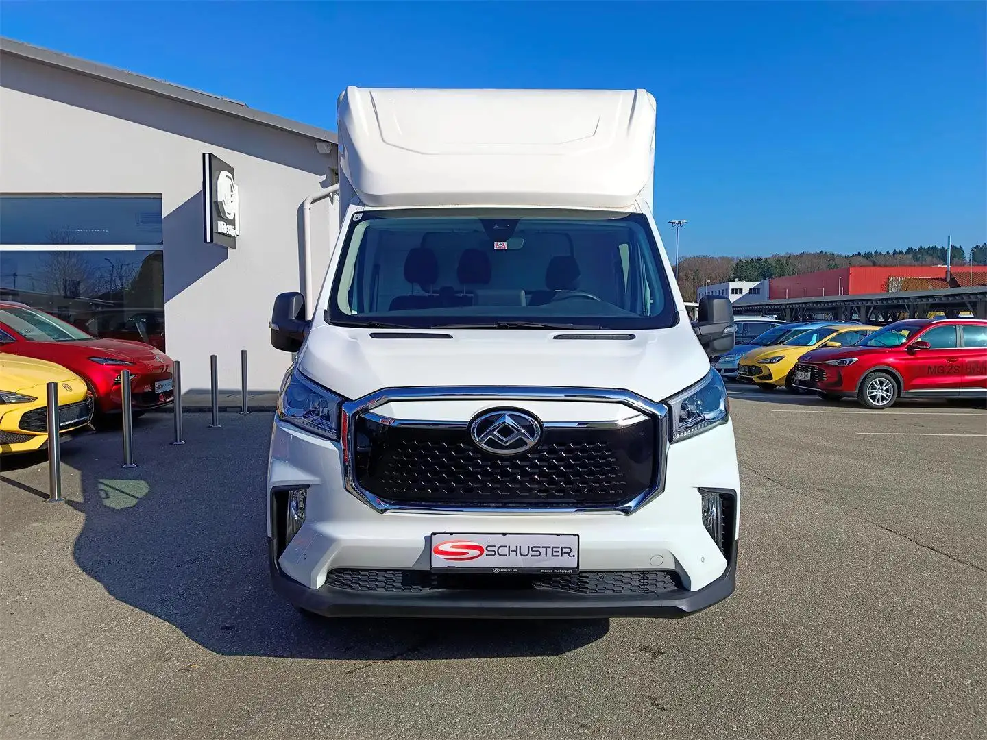 Maxus eDeliver 9 L3 65kWh Koffer Kofferaufbau Weiß - 2