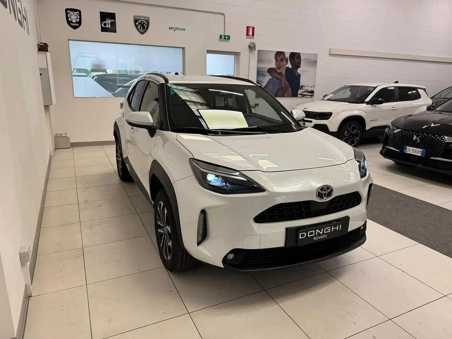 Toyota Yaris Cross 1.5 Hybrid 130cv e-CVT Teamplayer KM0! Blanco - 2