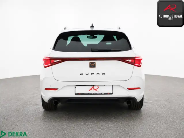 Cupra Leon view 3