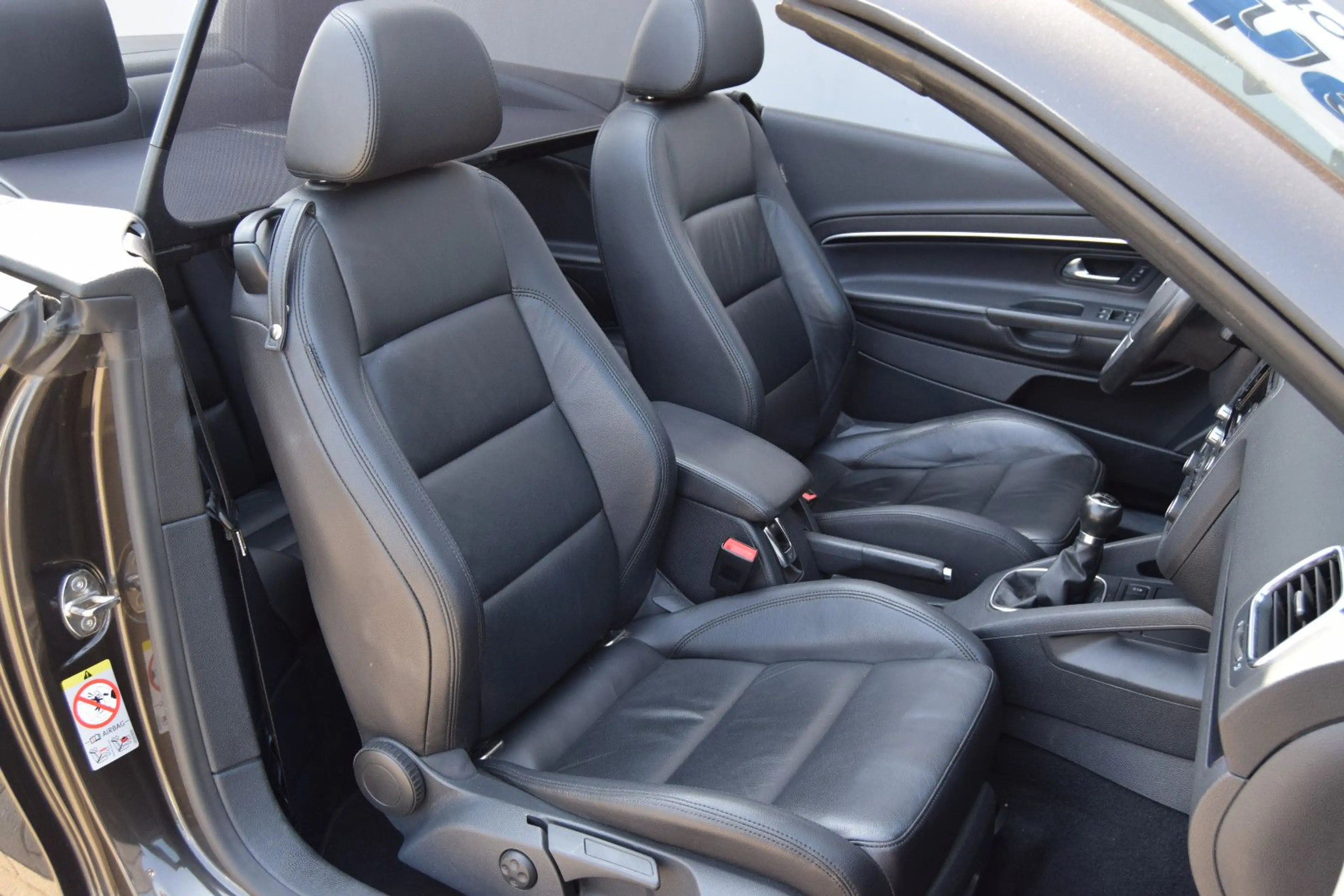 Volkswagen Eos Sport & Style,Navi,Leder,Sitzh,Parks,,,,, — photo 14