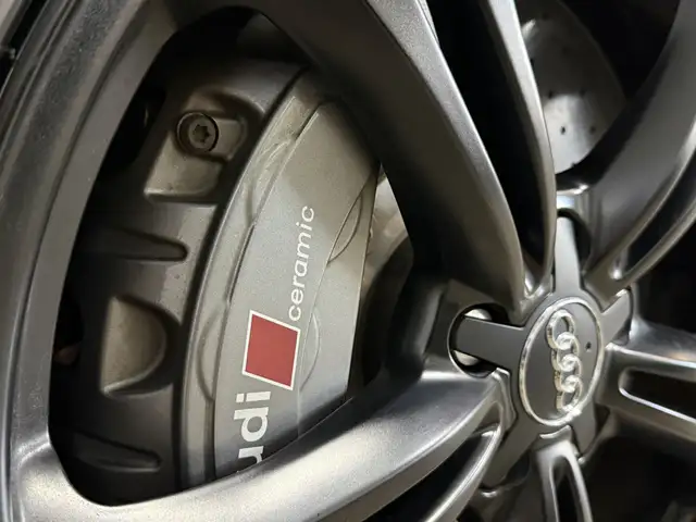 Audi A6 view 28
