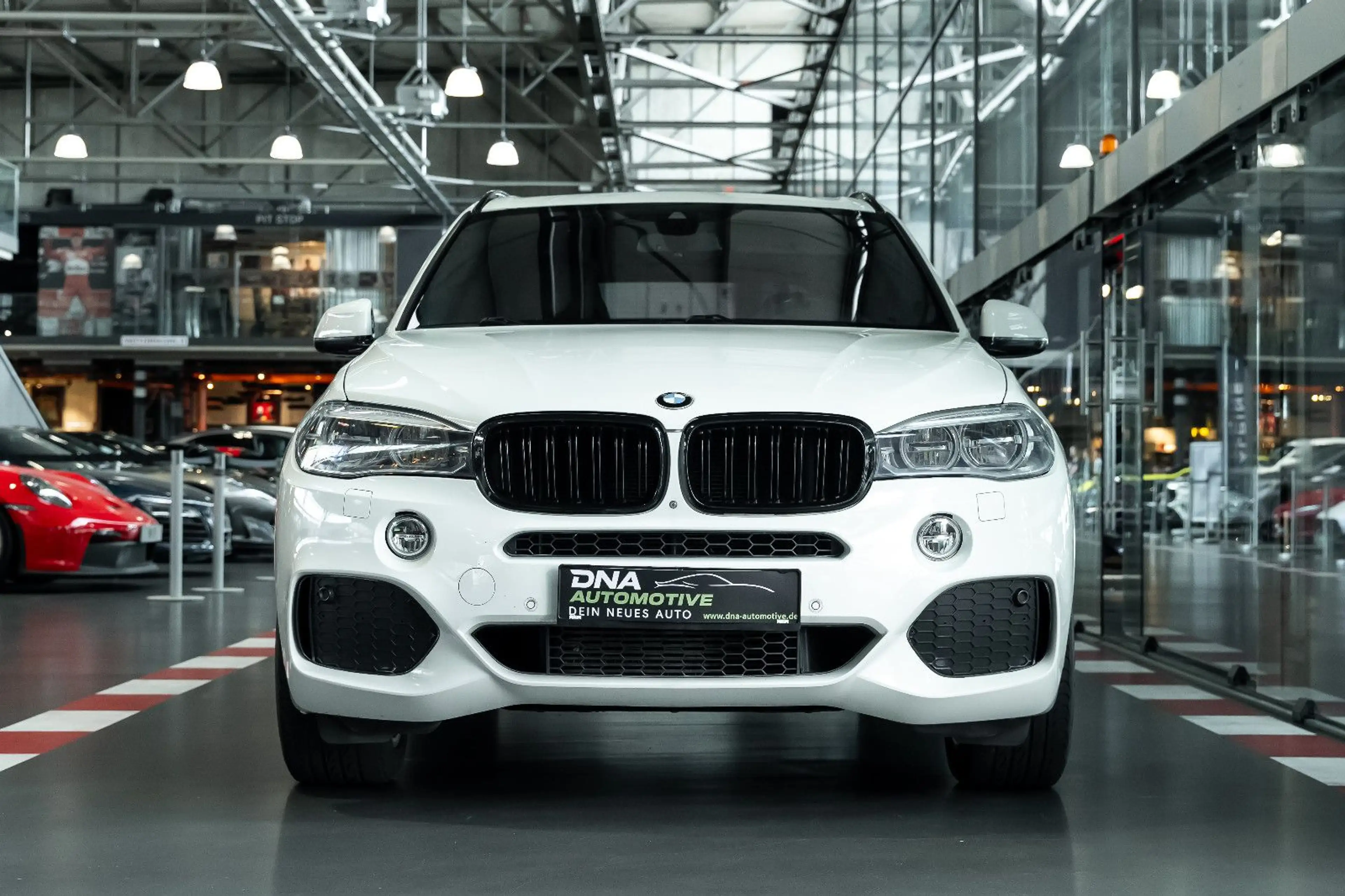 BMW X5 xDrive 30 d/ 7 Sitzer — photo 2
