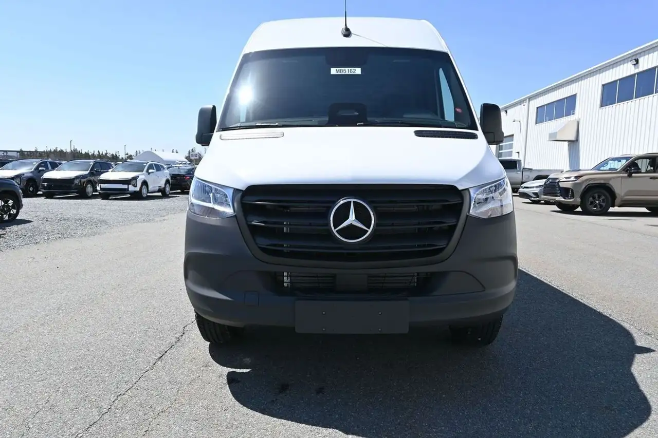 Mercedes-Benz Sprinter снимка Mercedes-Benz Sprinter