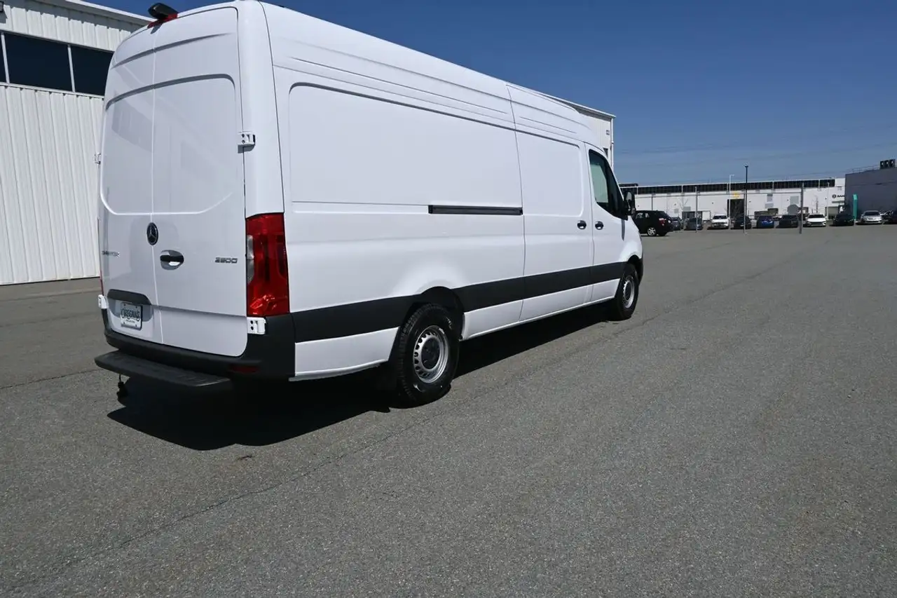 Mercedes-Benz Sprinter снимка Mercedes-Benz Sprinter