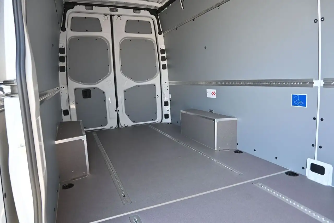 Mercedes-Benz Sprinter снимка Mercedes-Benz Sprinter