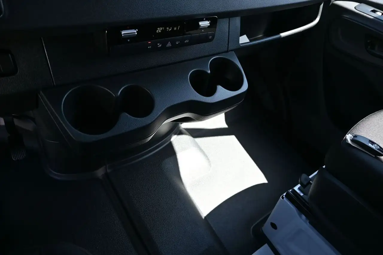 Mercedes-Benz Sprinter снимка Mercedes-Benz Sprinter