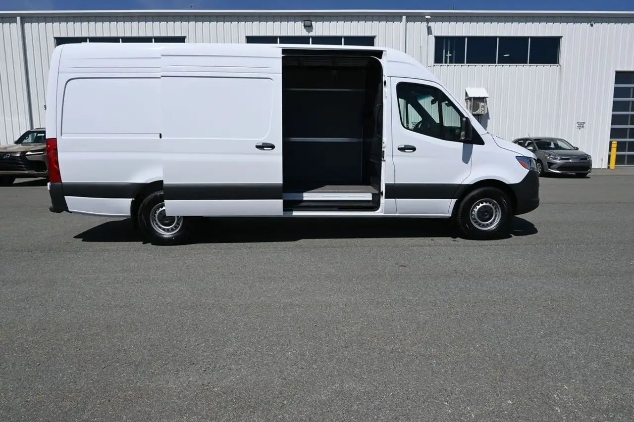 Mercedes-Benz Sprinter снимка Mercedes-Benz Sprinter