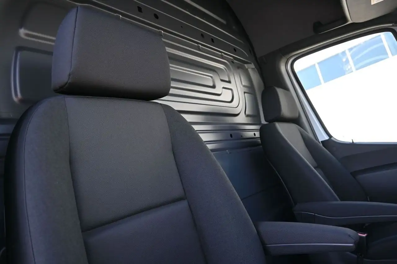 Mercedes-Benz Sprinter снимка Mercedes-Benz Sprinter