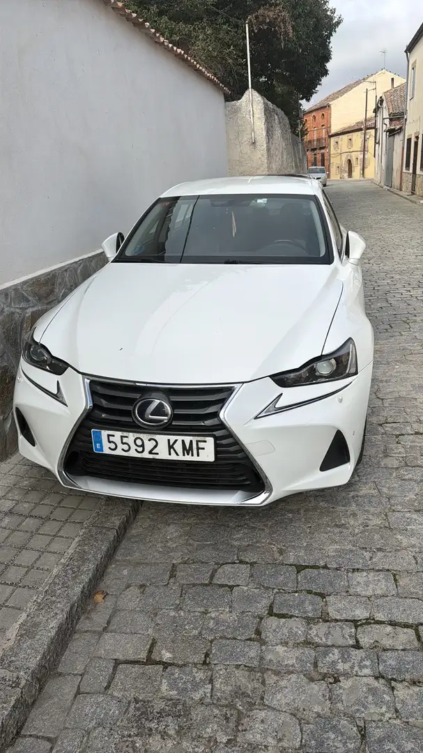 Lexus IS 300 300h Business - 1