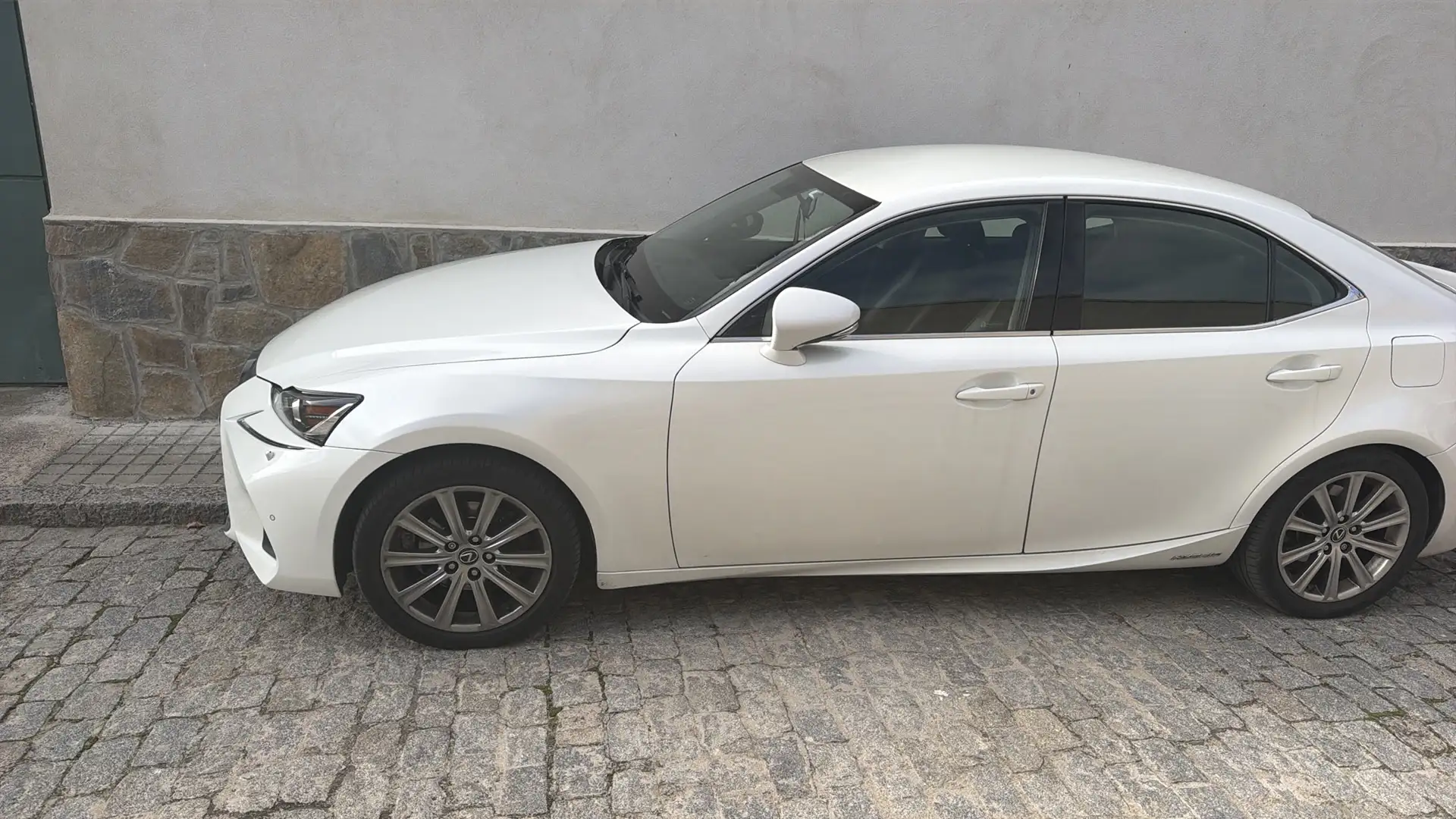 Lexus IS 300 300h Business - 2