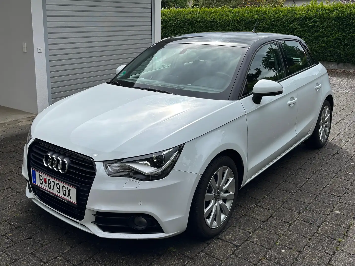 Audi A1 A1 SB 1,2 TFSI Attraction Attraction Weiß - 1