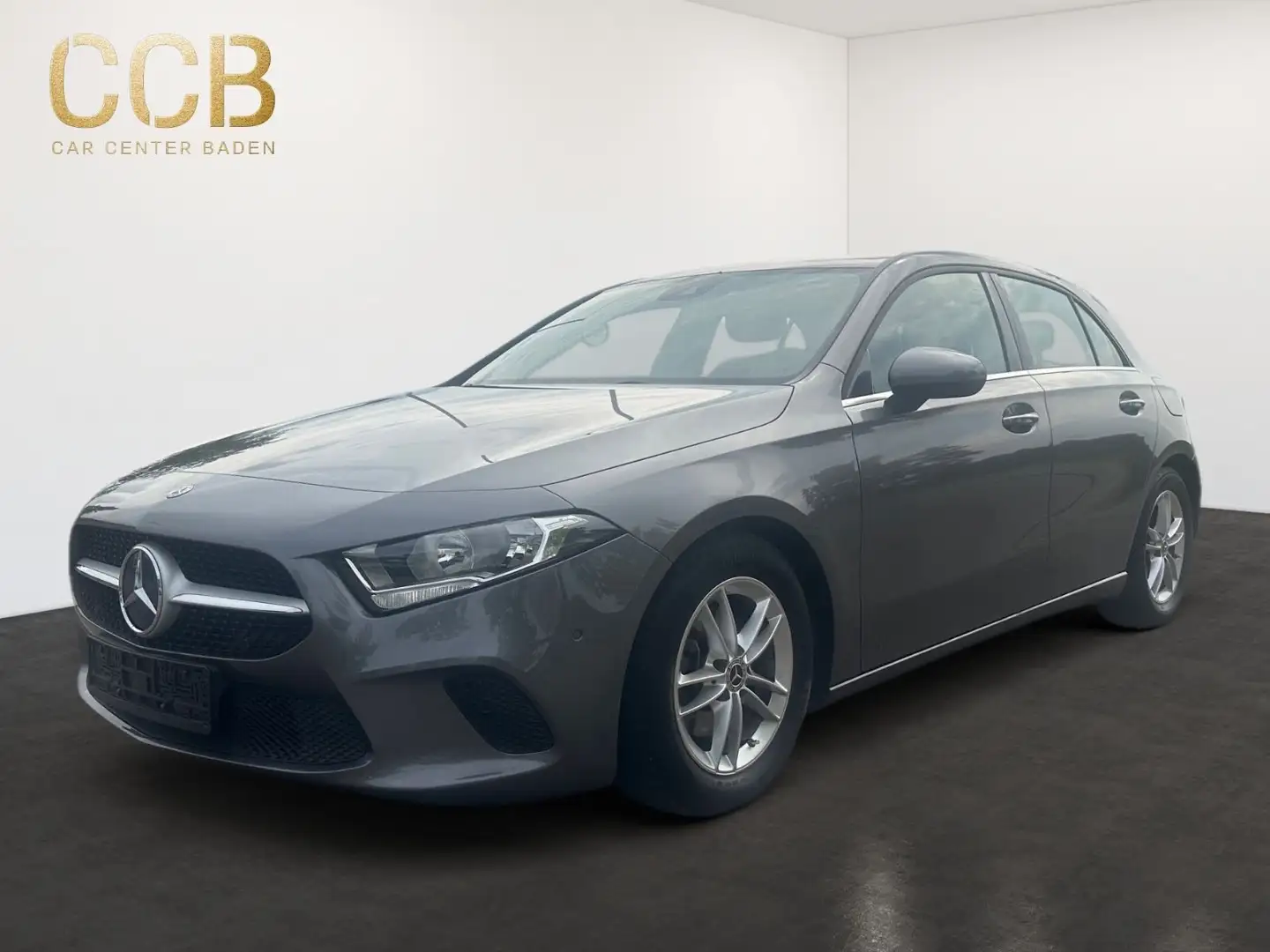 Mercedes-Benz A 180 d Aut. / Top / ab 3,99 % Finanzierung Grau - 1