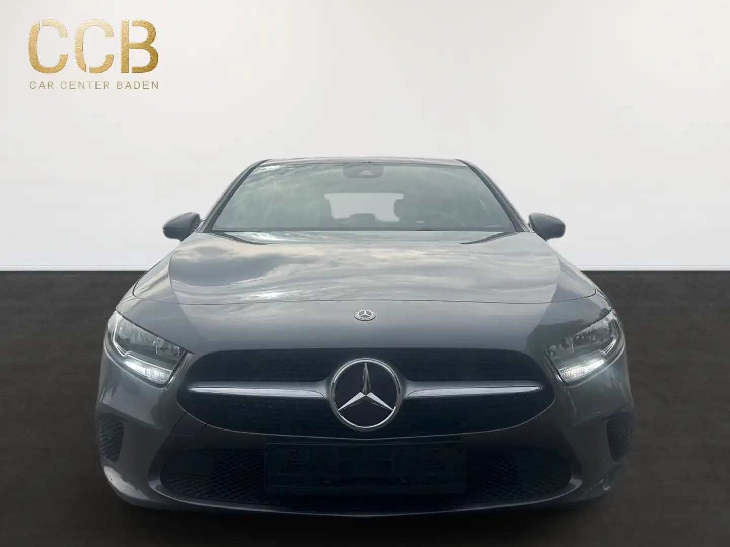 Mercedes-Benz A 180 d Aut. / Top / ab 3,99 % Finanzierung Grau - 2