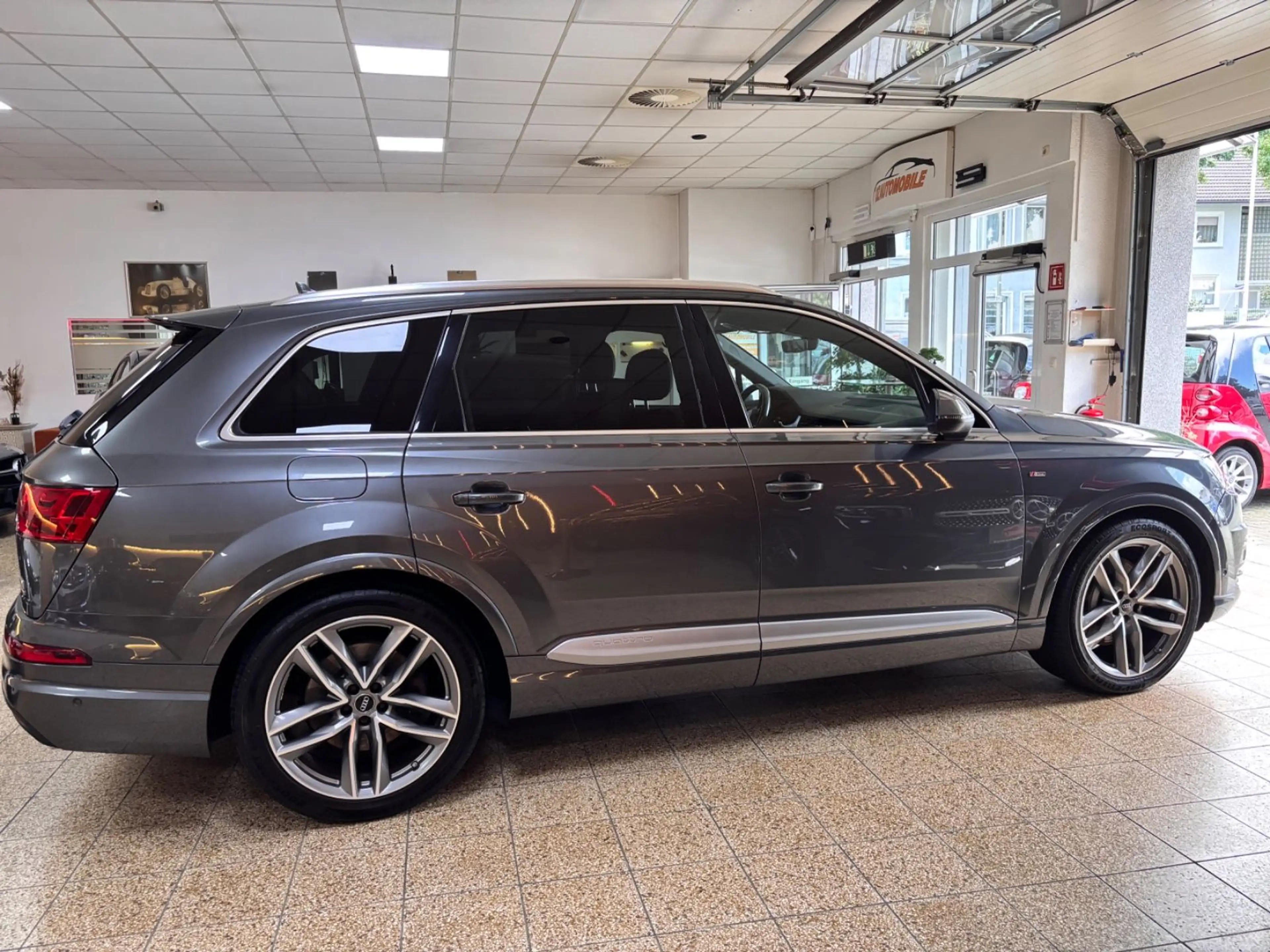 Audi Q7 3.0 TDI quattro 1.Hand — photo 5