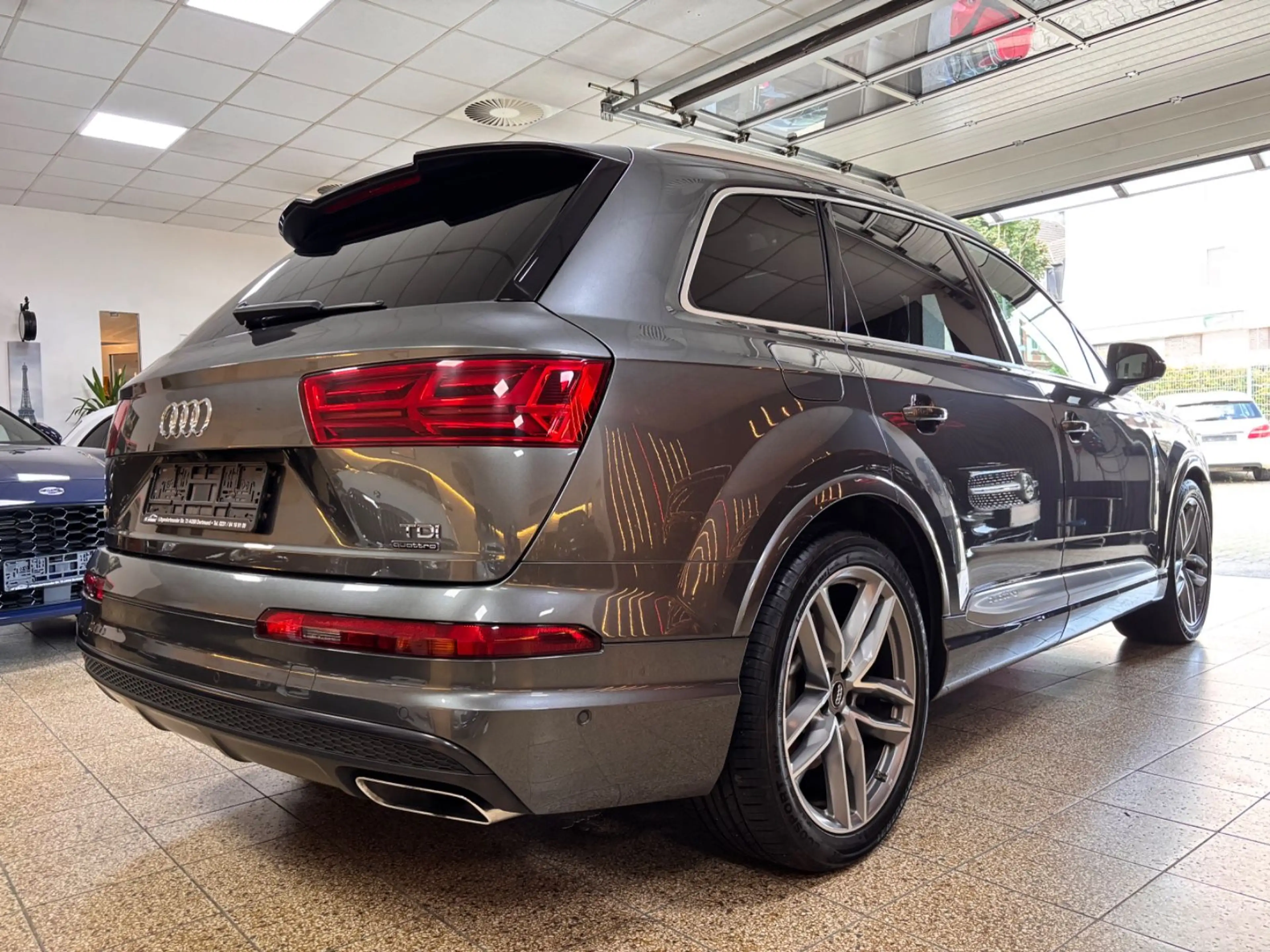 Audi Q7 3.0 TDI quattro 1.Hand — photo 29