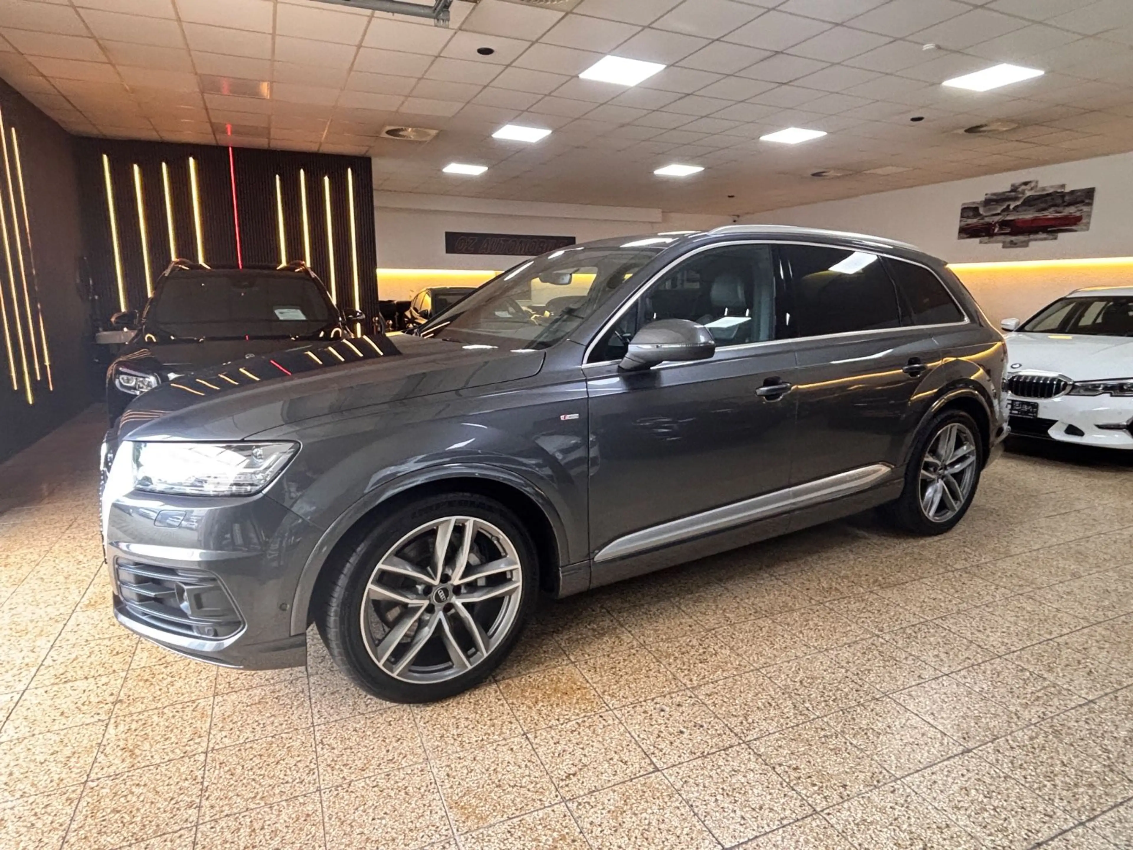 Audi Q7 3.0 TDI quattro 1.Hand — photo 2