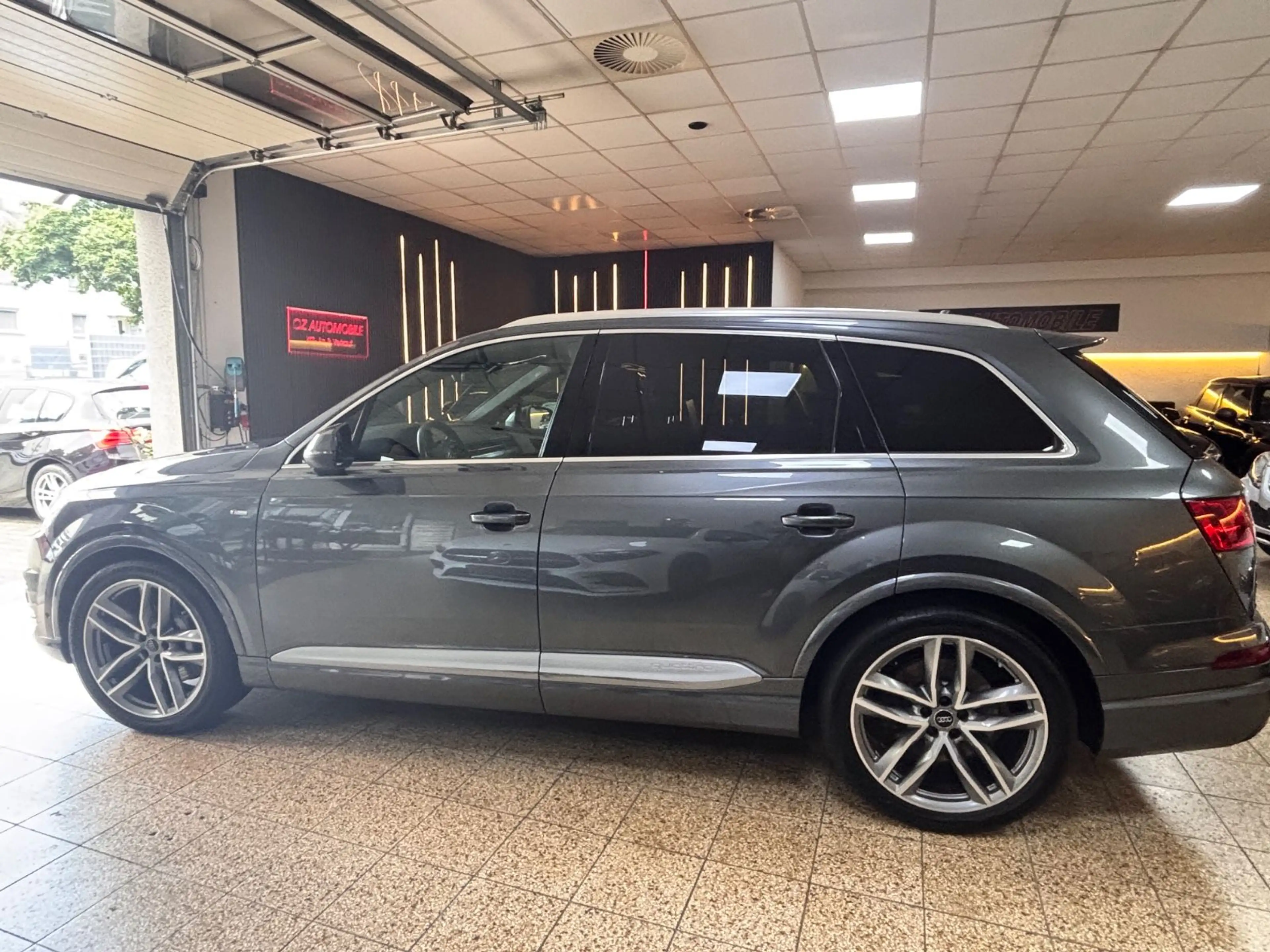 Audi Q7 3.0 TDI quattro 1.Hand