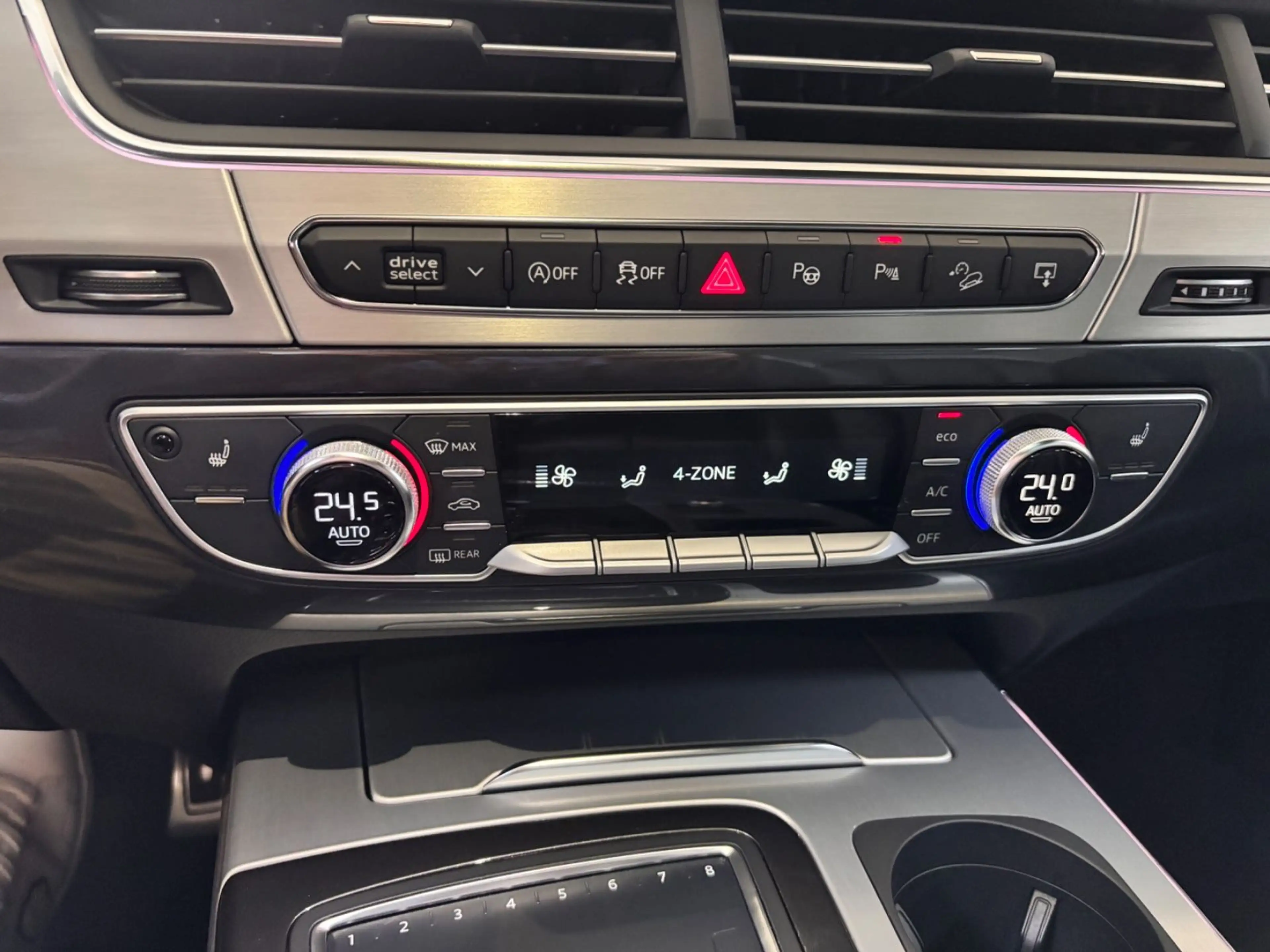 Audi Q7 3.0 TDI quattro 1.Hand — photo 23