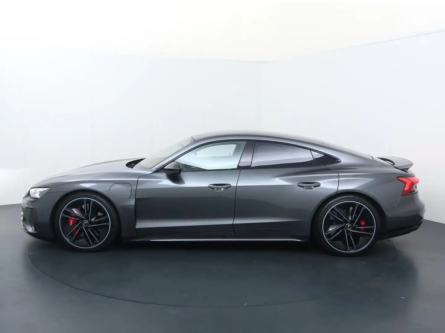 Audi RS e-tron GT 93 kWh | 598 PK | Automaat | SoH 100% | Multifunct Gris - 2