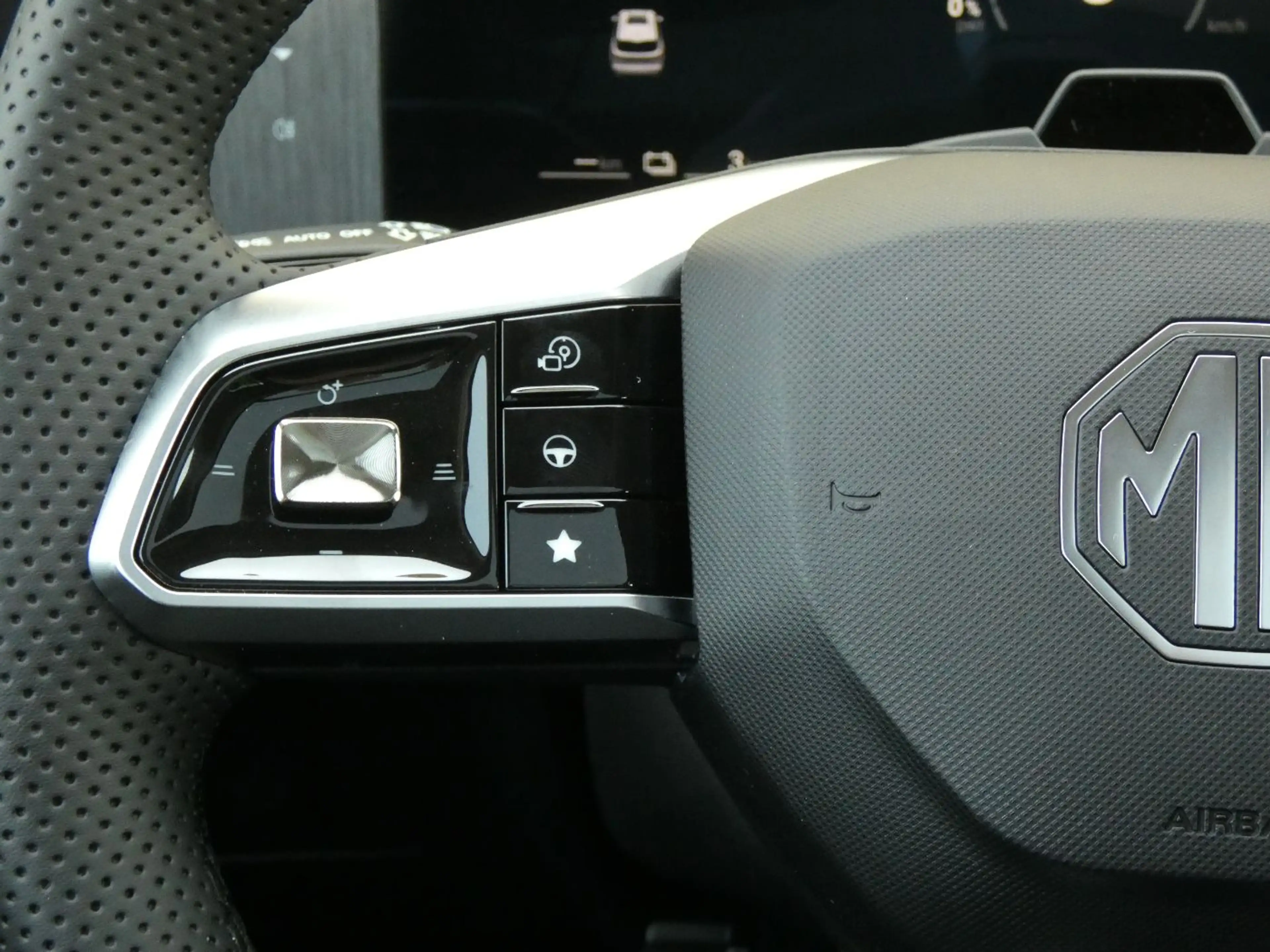 MG MGS9 PHEV+ Luxury +360°+ACC+LED+KeyGo+Panorama — photo 20