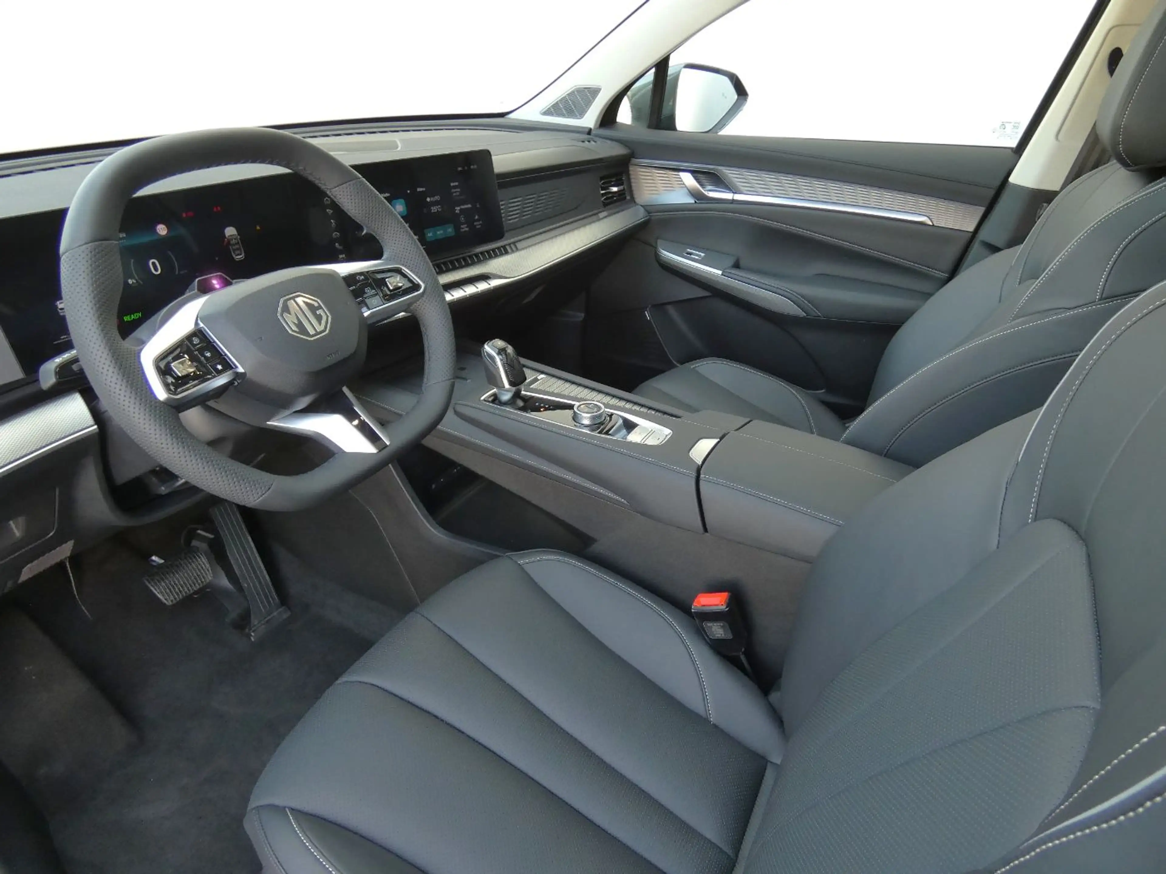 MG MGS9 PHEV+ Luxury +360°+ACC+LED+KeyGo+Panorama — photo 17