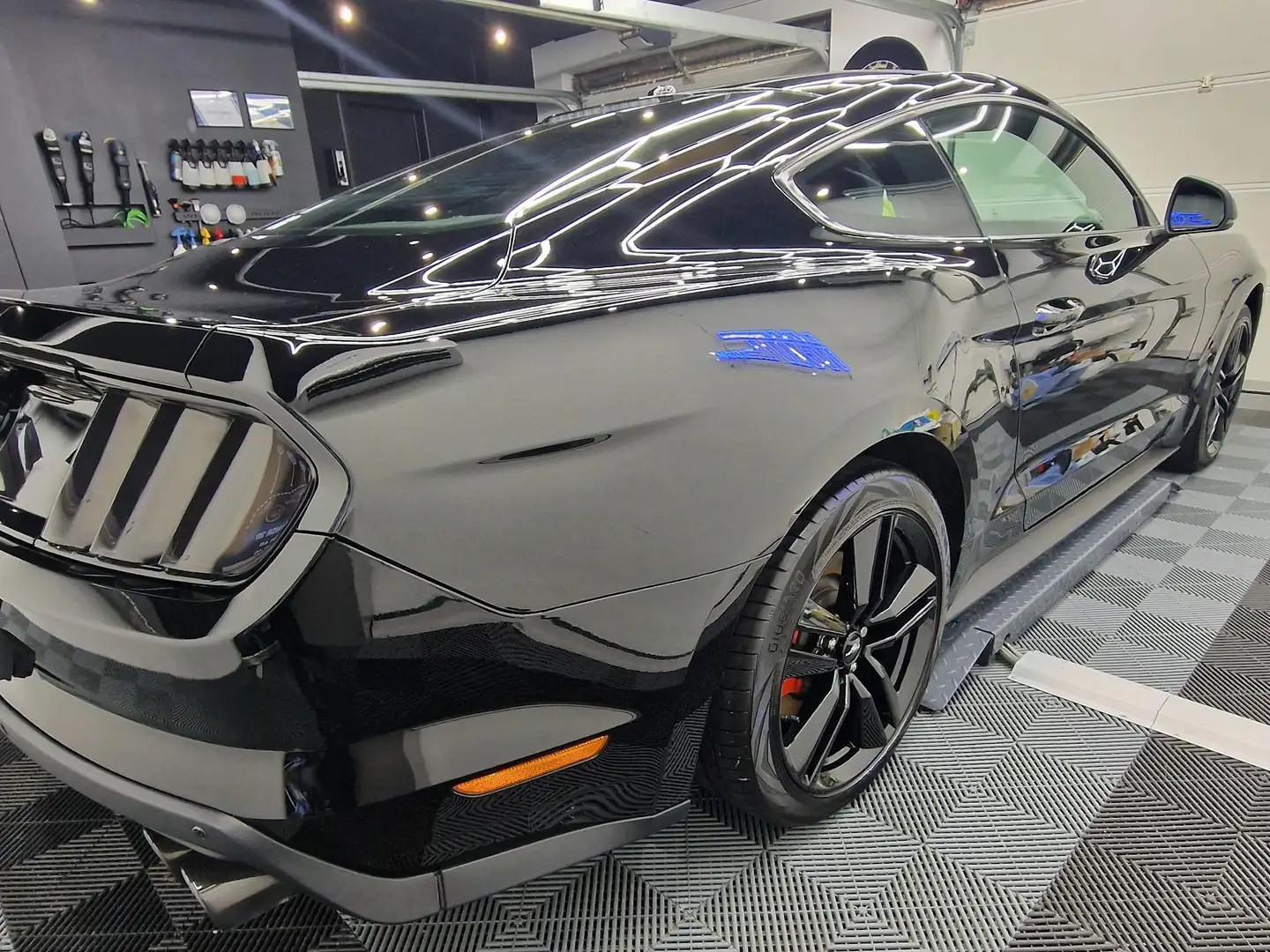 Ford Mustang 2.3 EcoBoost • 317 PK • Manueel 2017 Zwart - 2