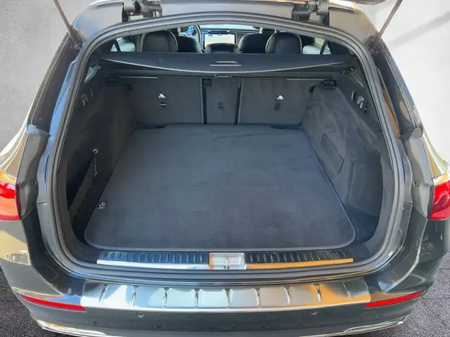 Mercedes-Benz E 220 d 4MATIC T-Modell NP:82.252 Advanced+ Distr Ansicht 7