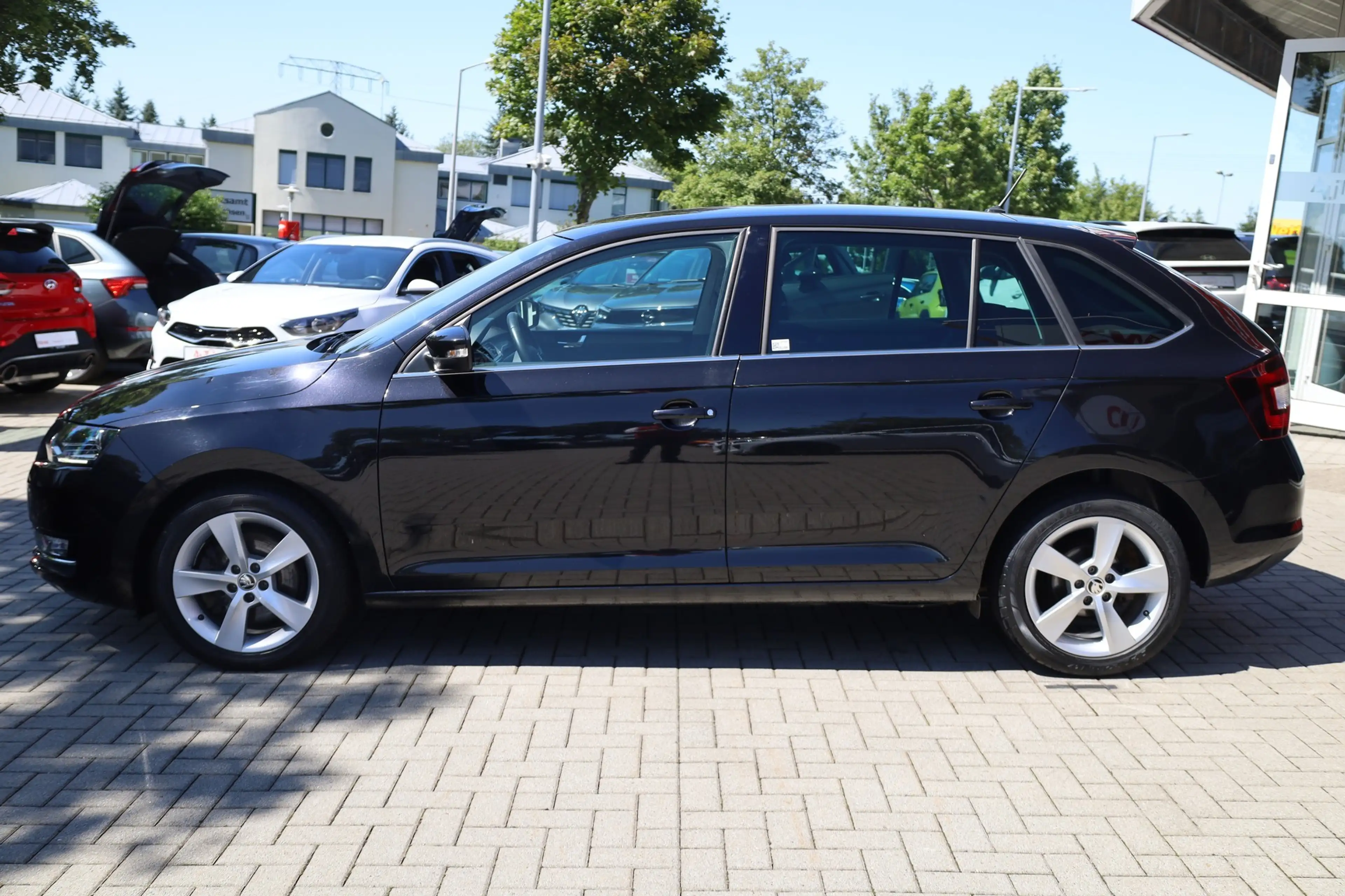 Skoda Rapid/Spaceback Rapid 1.0 Monte Carlo Panorama Tempomat Bi-Xenon — photo 3